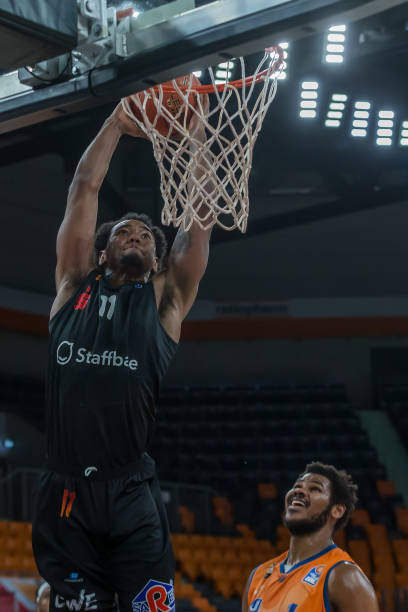 闪电破门 闪电破门