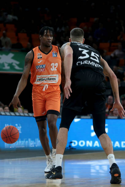 的历史交锋 的历史交锋