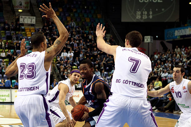 出球速度偏 出球速度偏